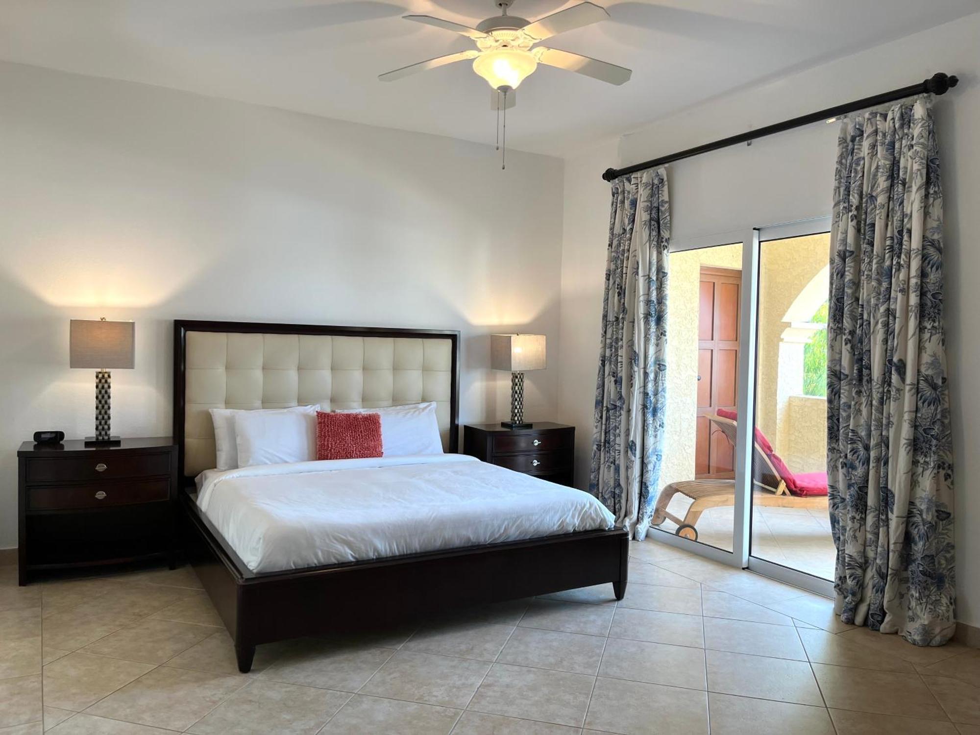 The Hotel Porto Cupecoy Philipsburg  Exterior photo